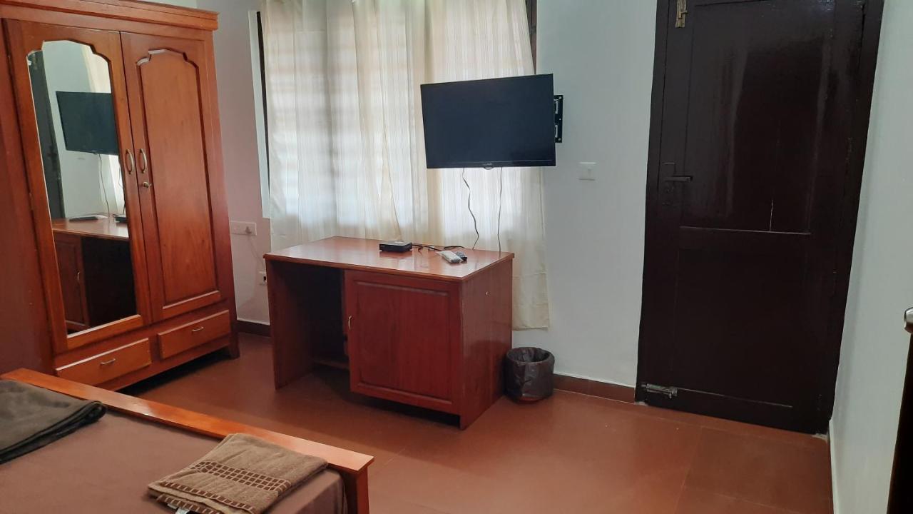 Poovar Sea View Rooms And Boating Family & Couple Only מראה חיצוני תמונה