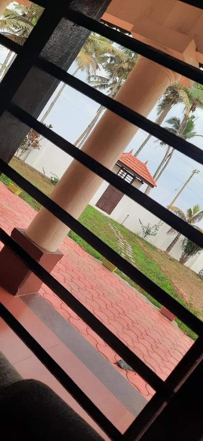 Poovar Sea View Rooms And Boating Family & Couple Only מראה חיצוני תמונה
