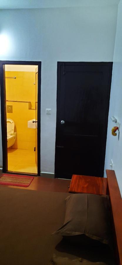 Poovar Sea View Rooms And Boating Family & Couple Only מראה חיצוני תמונה